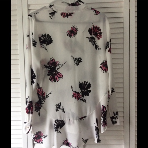 Vince Camuto Sheer Floral Blouse Small - Picture 2 of 6